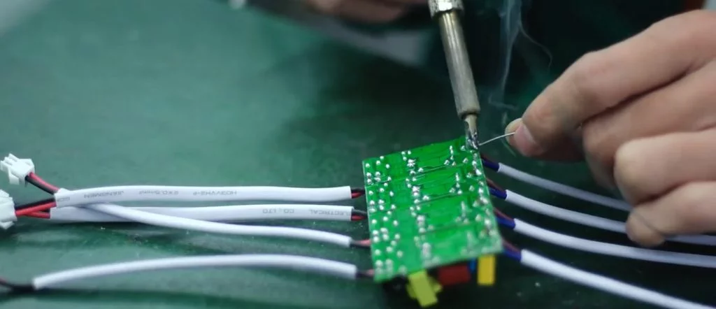 Controlador LED regulable TRIAC, Controladores LED de atenuación TRIAC, Controladores LED TRIAC, Fabricante de controladores LED TRIAC, Fabricante de controladores LED, Controladores LED regulables, Controladores LED de atenuación, Controladores TRIAC, Controladores LED TRIAC de corriente constante, Controlador LED TRIAC de voltaje constante, Controlador LED CV TRIAC , Controladores led CV TRIAC, Controladores led CC TRIAC, Fábrica de controladores LED regulables, Fábrica de controladores LED regulables TRIAC